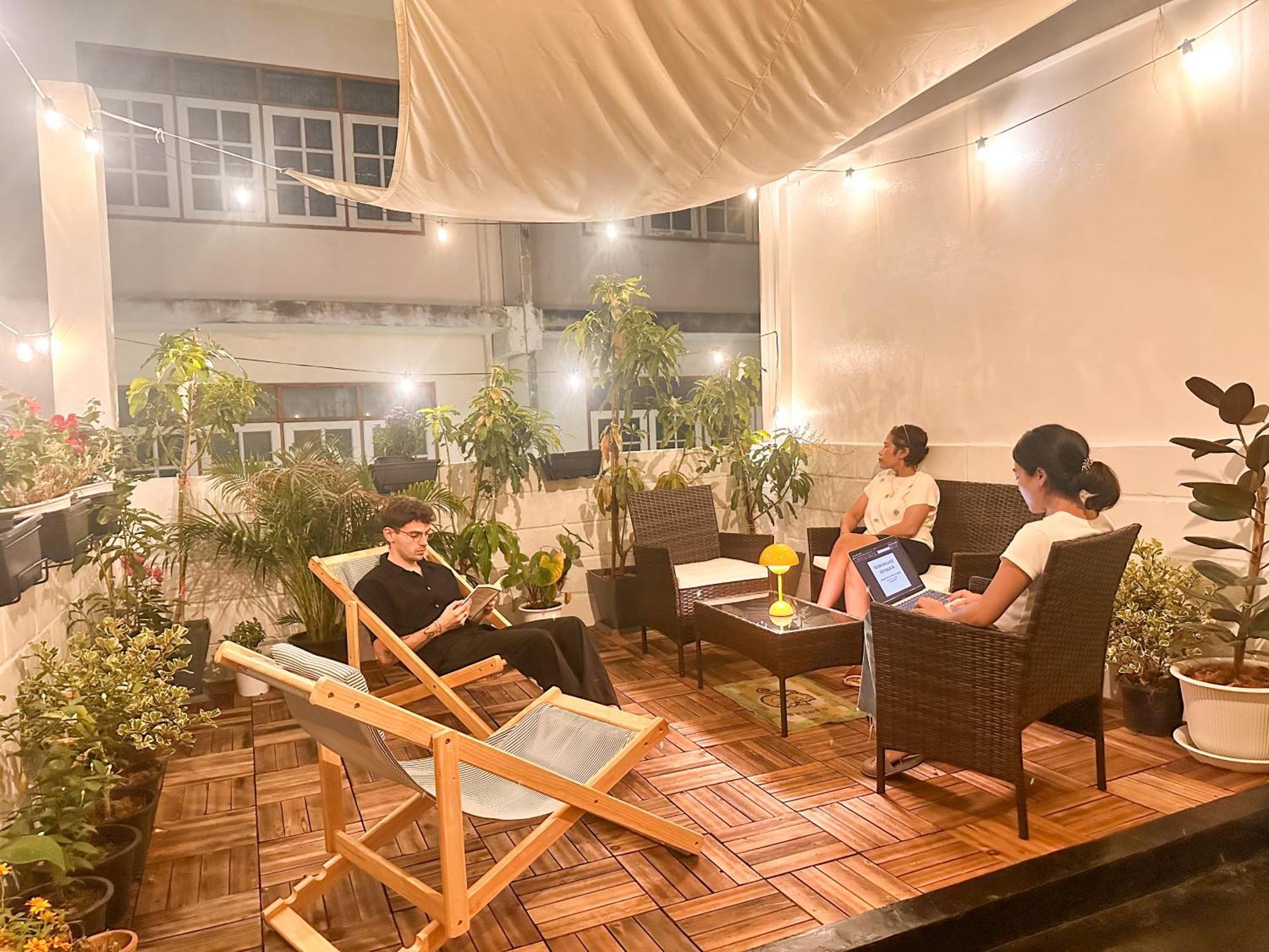Bangkok Neighborhood Hostel Екстер'єр фото