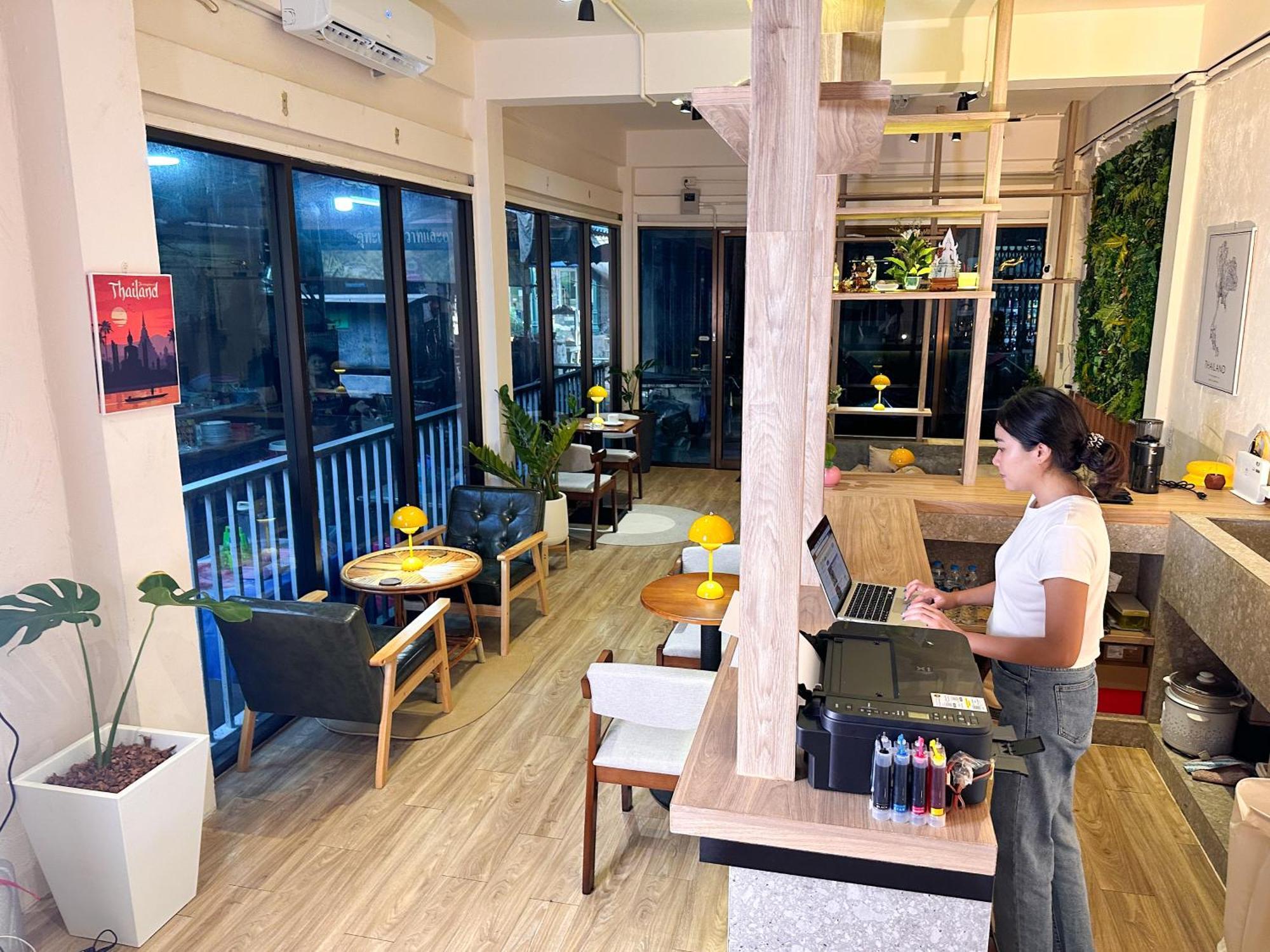Bangkok Neighborhood Hostel Екстер'єр фото