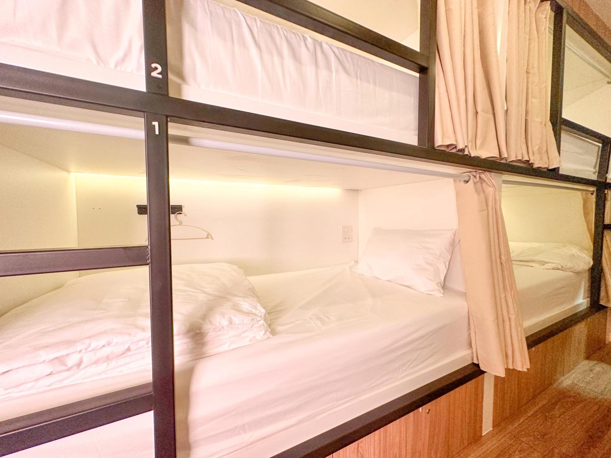 Bangkok Neighborhood Hostel Екстер'єр фото
