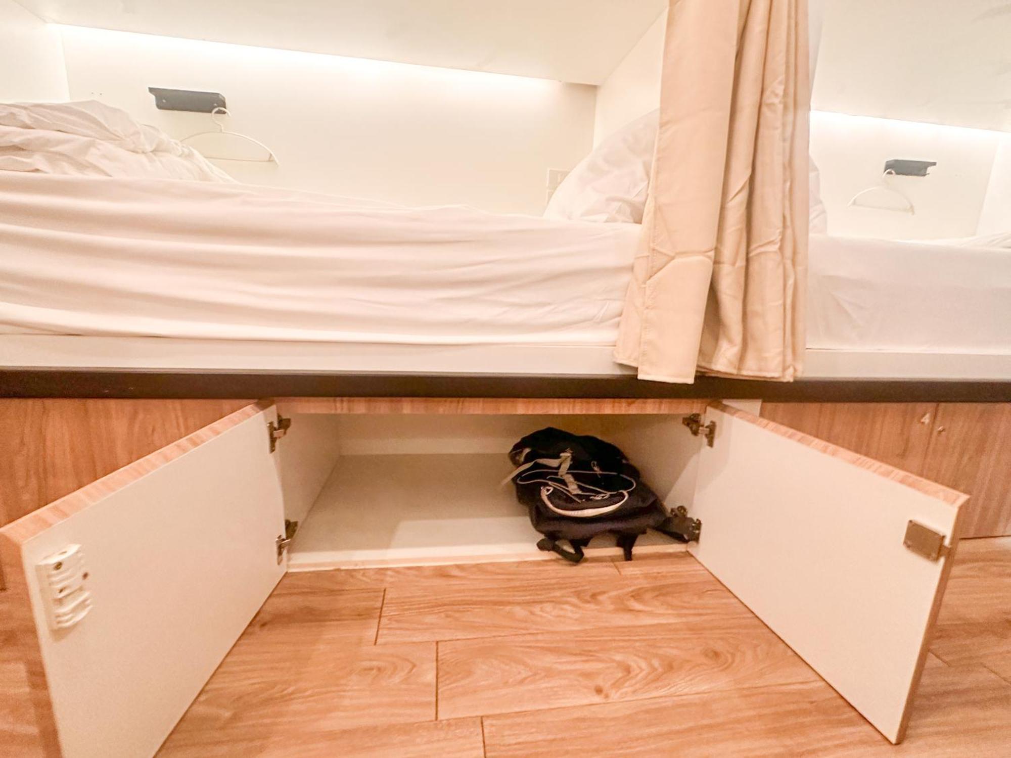 Bangkok Neighborhood Hostel Екстер'єр фото