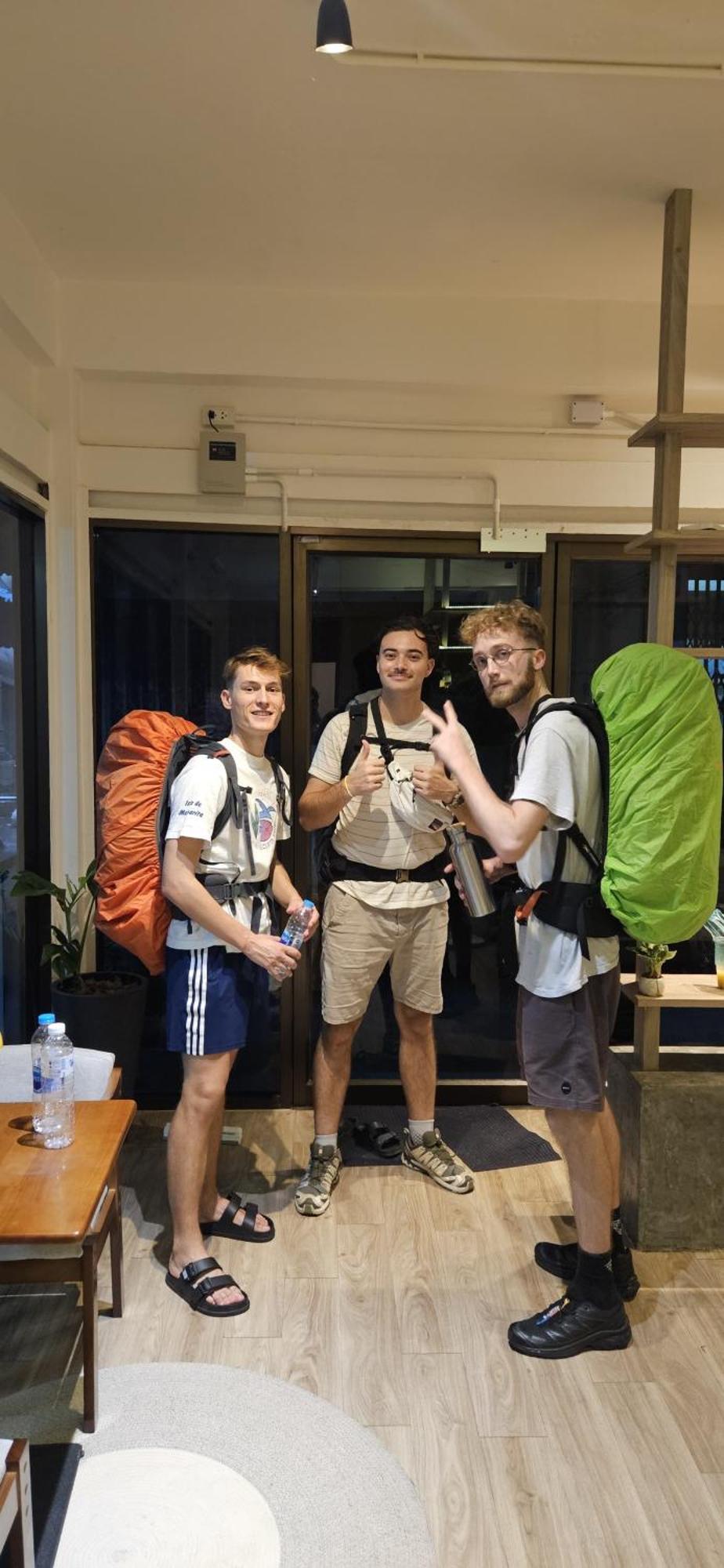 Bangkok Neighborhood Hostel Екстер'єр фото